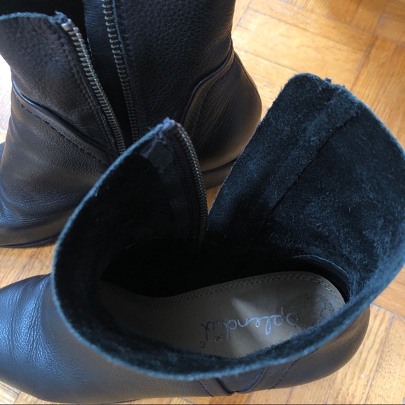 Heeled ankle boots - Picture 3 of 5